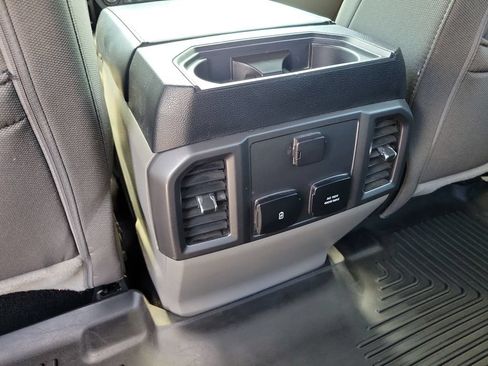 Used 2019 Ford F150 XLT w/ Equipment Group 302A Luxury AWD/4WD image 10