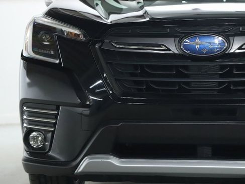 Used 2023 Subaru Forester Touring image 6