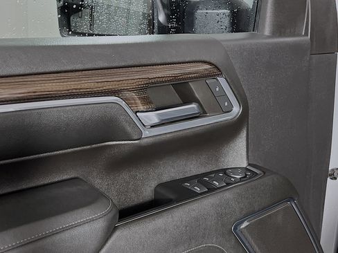 Used 2024 Chevrolet Silverado 2500 LT w/ Texas Edition image 16