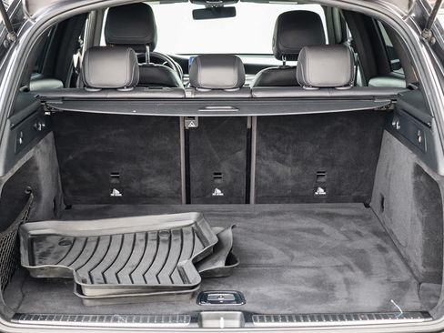 Used 2020 Mercedes-Benz GLC 300 image 23