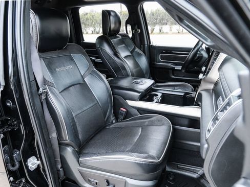 Used 2019 RAM 2500 Laramie AWD/4WD image 40