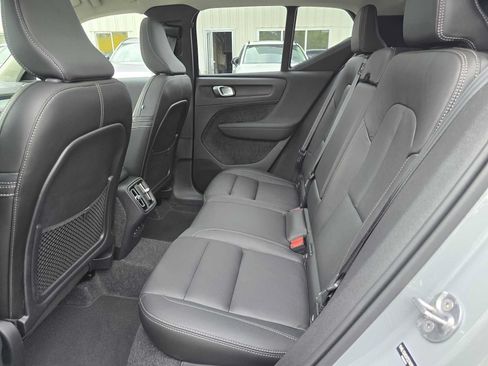 Used 2026 Volvo XC40 B5 Plus w/ Protection Package Premier AWD/4WD image 15