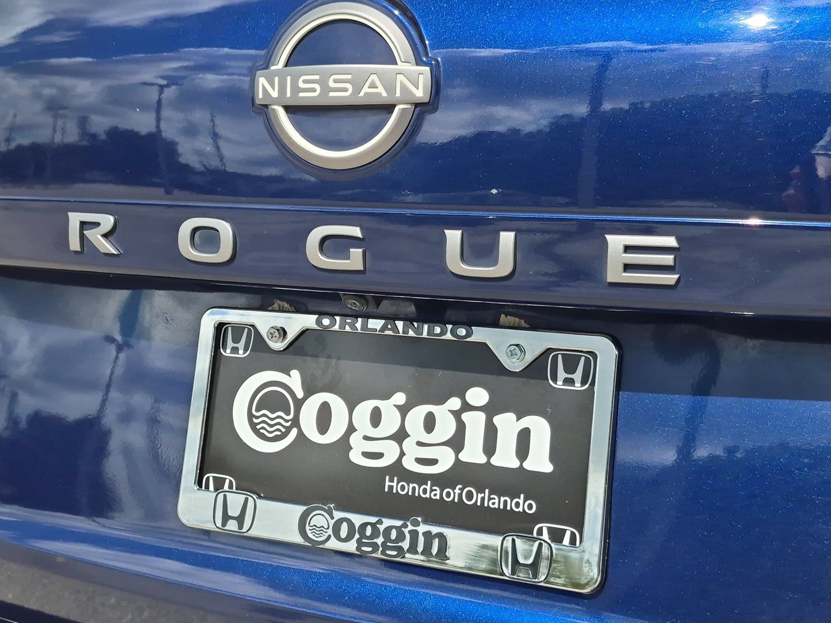 Used 2024 Nissan Rogue SV FWD image 30