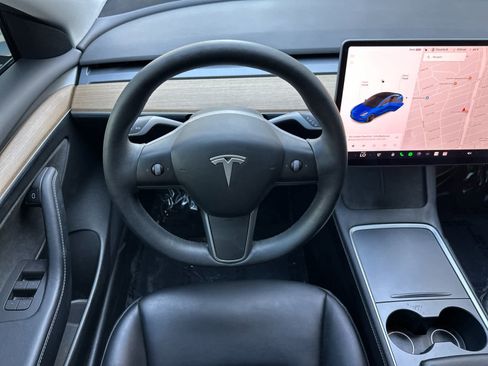 Used 2022 Tesla Model 3 Performance image 15