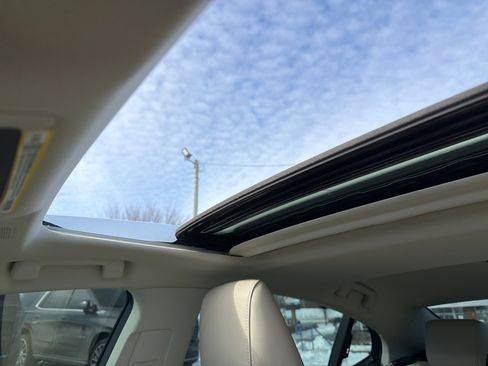 Used 2025 Lexus ES 300h Ultra Luxury image 13