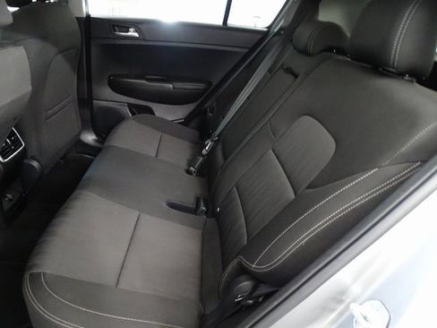 Used 2022 Kia Sportage LX image 3