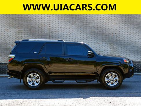 Used 2023 Toyota 4Runner SR5 Premium w/ Moonroof Package RWD image 5