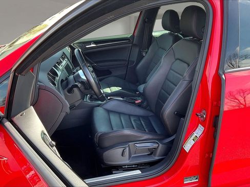 Used 2017 Volkswagen GTI Sport image 21