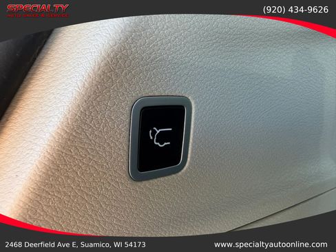 Used 2018 Chrysler Pacifica Limited FWD image 26