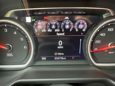 Used 2021 Chevrolet Suburban High Country image 50