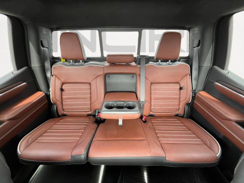 Used 2024 GMC Sierra 1500 Denali Ultimate image 18