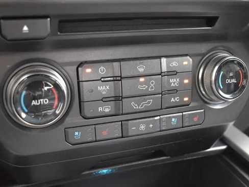 Used 2018 Ford F150 Raptor w/ Equipment Group 802A Luxury AWD/4WD image 30