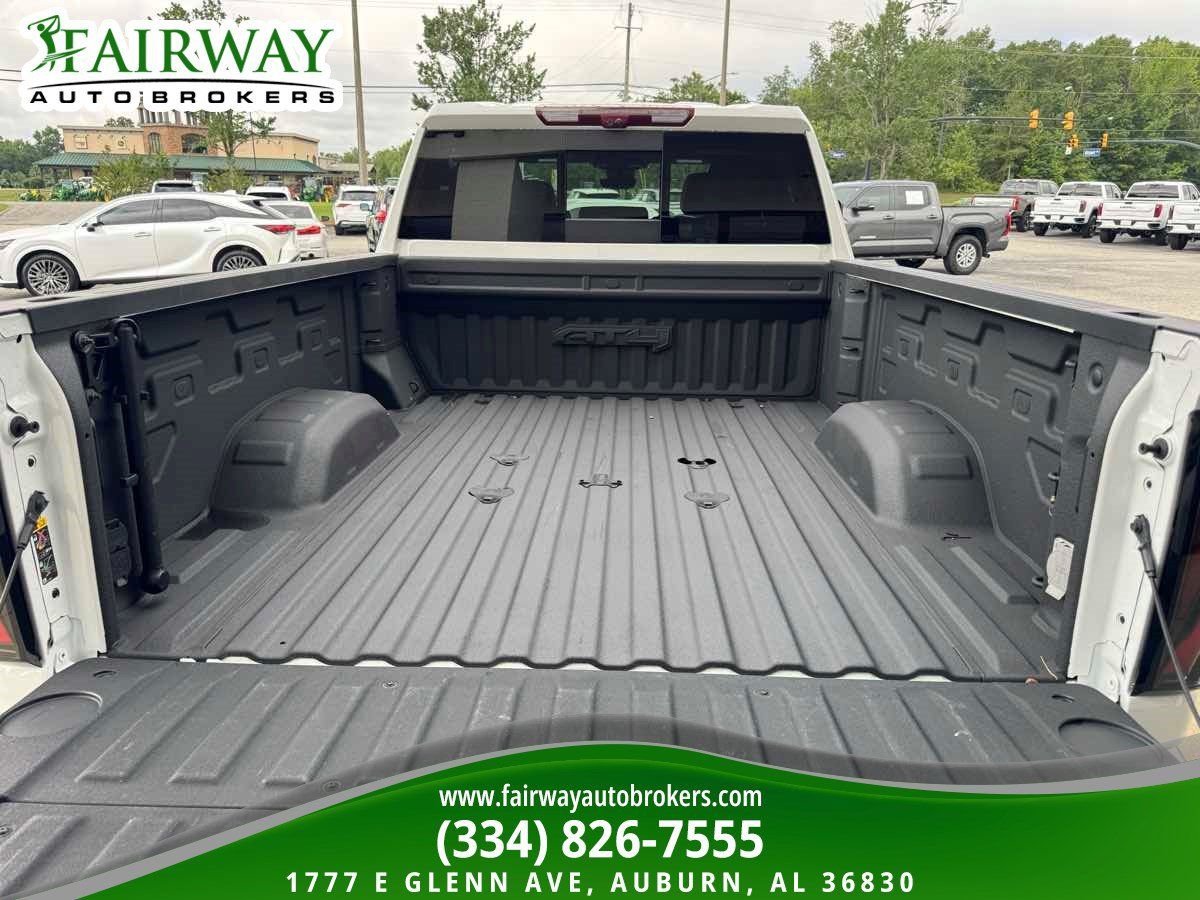 Used 2024 GMC Sierra 2500 AT4 w/ AT4 Premium Plus Package AWD/4WD image 27