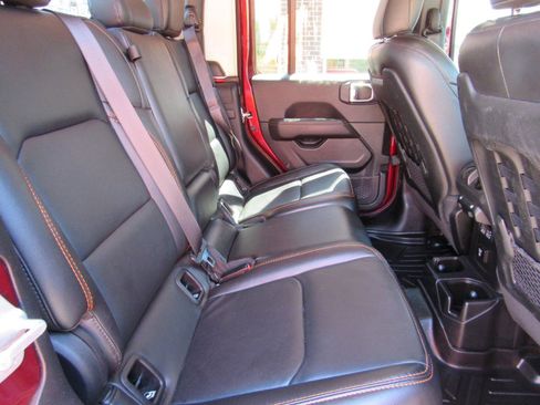 Used 2021 Jeep Gladiator Mojave AWD/4WD image 43