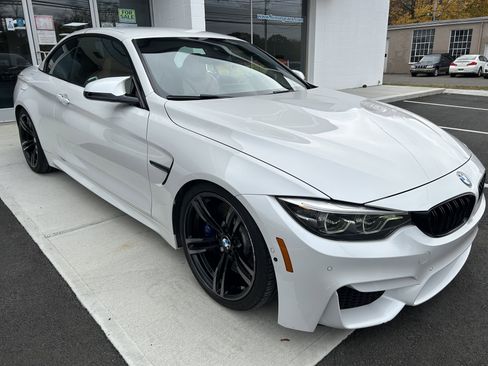 Used 2020 BMW M4 Convertible w/ Competition Package image 1