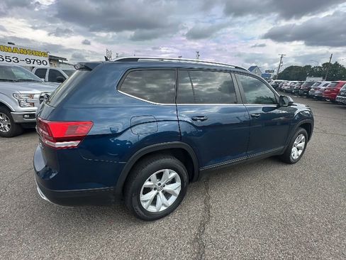 Used 2018 Volkswagen Atlas SE image 3