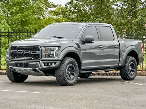 Used 2018 Ford F150 Raptor w/ Equipment Group 802A Luxury AWD/4WD image 8