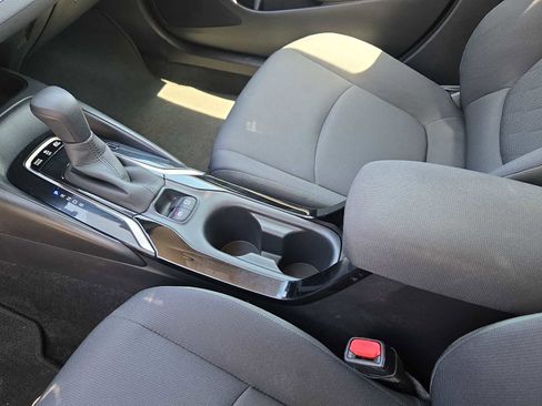 Used 2021 Toyota Corolla LE FWD image 20