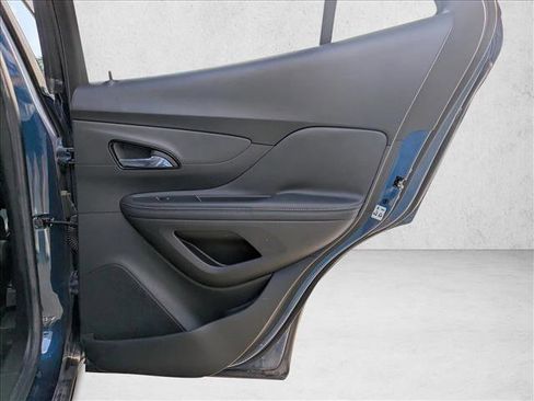 Used 2020 Buick Encore Preferred image 28