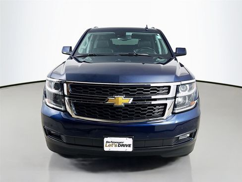 Used 2020 Chevrolet Suburban LT AWD/4WD image 4