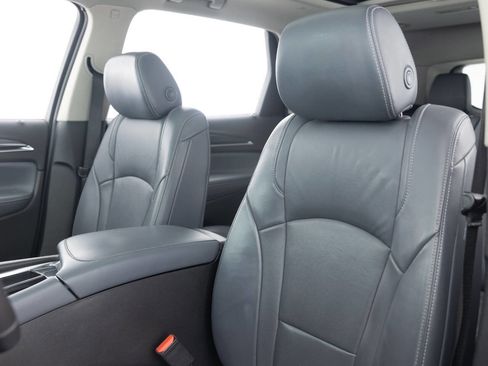 Used 2018 Buick Enclave Essence w/ Trailering Package image 22