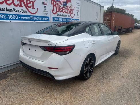 Used 2020 Nissan Sentra SR w/ Premium Package image 3