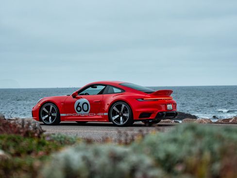 Used 2023 Porsche 911 Sport Classic RWD image 18