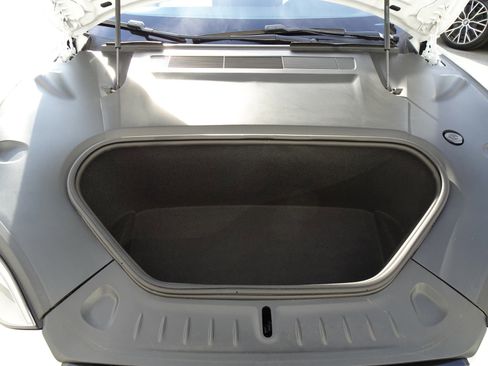 Used 2022 Tesla Model S image 24