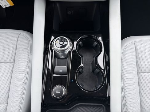 New 2026 Ford Explorer Platinum image 23