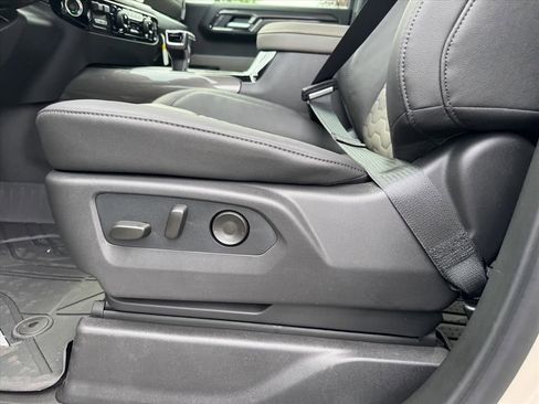 New 2026 Chevrolet Silverado 1500 ZR2 AWD/4WD image 13