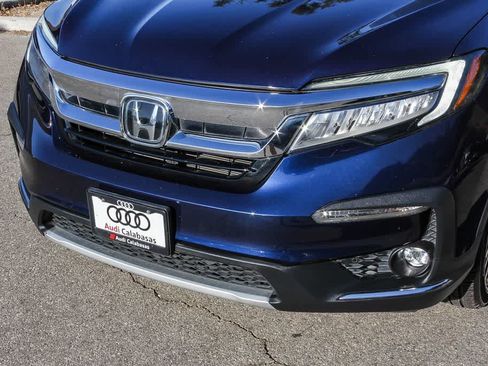 Used 2019 Honda Pilot Touring image 8