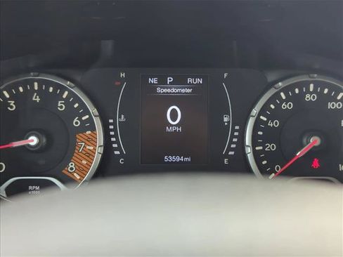 Used 2023 Jeep Renegade Latitude AWD/4WD image 12