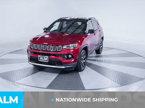 Used 2025 Jeep Compass Limited AWD/4WD image 2