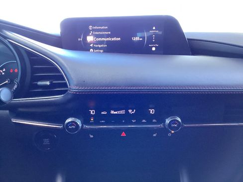 Used 2025 MAZDA MAZDA3 s image 19