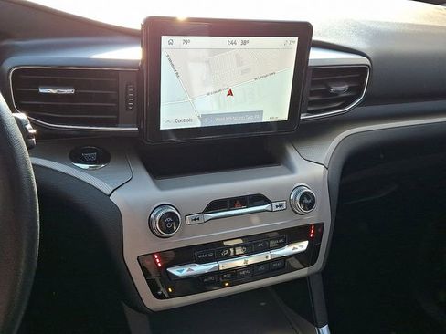 Certified 2022 Ford Explorer XLT w/ Equipment Group 202A image 24