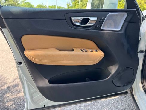 Used 2019 Volvo XC60 T6 Inscription w/ Protection Package AWD/4WD image 37
