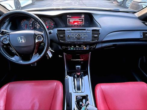 Used 2016 Honda Accord Sport image 13