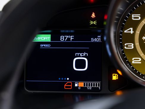 Certified 2019 Ferrari Portofino RWD image 73