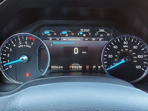 Used 2021 Ford Expedition Max Limited image 9