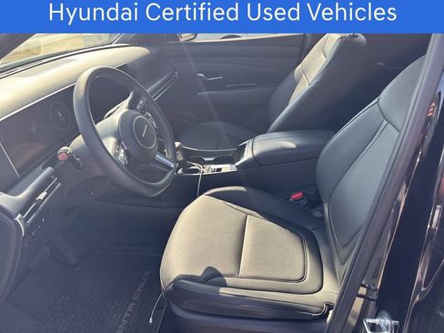 Certified 2025 Hyundai Santa Cruz SEL image 6