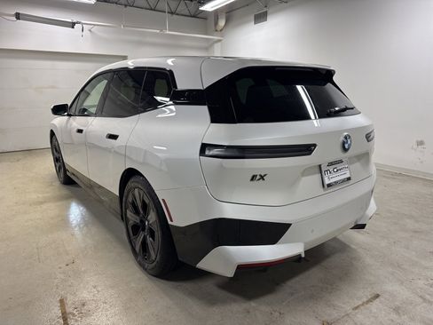 Used 2025 BMW iX M60 image 3