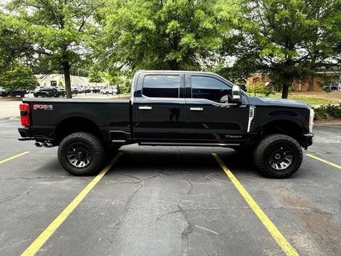 Used 2023 Ford F250 Platinum AWD/4WD image 8