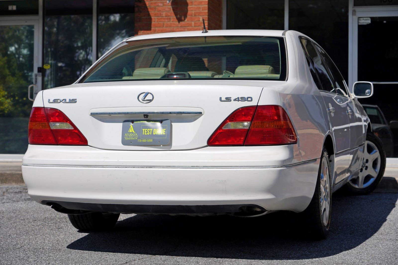 Used 2002 Lexus LS 430 w/ Navigation/Mark Levinson Pkg RWD image 4