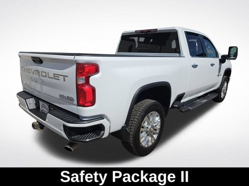 Used 2022 Chevrolet Silverado 3500 High Country w/ Technology Package AWD/4WD image 6