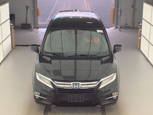 Used 2018 Honda Odyssey Touring image 7