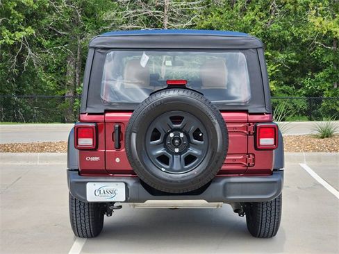 Used 2021 Jeep Wrangler Unlimited Sport image 7