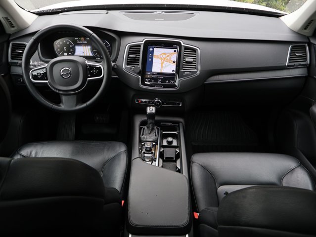 Used 2020 Volvo XC90 T5 Momentum AWD/4WD image 22