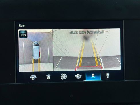 Used 2024 Mercedes-Benz Sprinter 2500 image 25