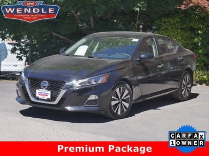 Certified 2022 Nissan Altima 2.5 SV w/ SV Premium Package