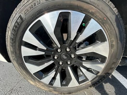 Used 2025 Ford Expedition Max Platinum w/ Driver's Package AWD/4WD image 18